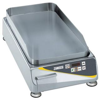 Zanussi PLUG-IN STEKHÄLL. FRAM OCH BAK. NON-STICK KROMHÄLL. SLADD OCH STICKONTAKT INKLUDERADE