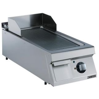 Zanussi Stekhäll, el. Bänkmodell. 400mm. Räfflad sluttande häll (7,5kW). Termostat
